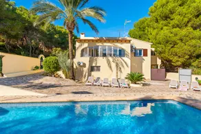 Fully equipped villa with private pool, barbecue & terrace - Image 2