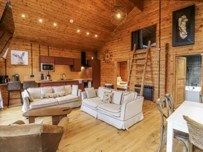 Cottage with garden, sauna & barbecue - Image 5