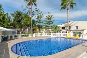 Großzügige Villa mit Garten, privatem Pool und Terrasse | Gartenblick | Haustiere sind willkommen - Image 2