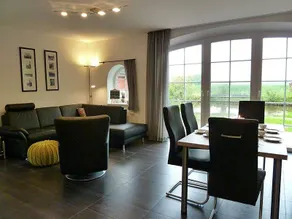100qm Ferienhaus für 6 Pers. + Hund mit Kamin, Wärmekabine & Garten in Top-Lage - Image 4