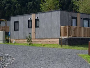 Chalet with terrace - Image 4