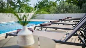 Fully equipped villa with private pool, garden & barbeque | Pets are welcome - Image 5