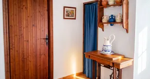 Holiday home with terrace, garden & private pool | Mountain view | Suitable for remote work - Image 5
