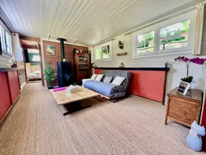 Gite with BBQ, terrace & garden - Image 3