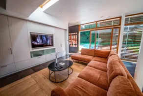 Children-friendly house with barbeque, terrace & private pool | Pets allowed - Image 3