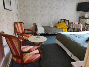 Room “Domaine du Peuplier” with Shared Terrace, Balcony and Wi-Fi - Image 4