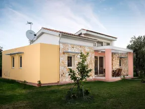Children-friendly charming holiday home with garden, private pool & barbeque | Close to the beach - Image 2