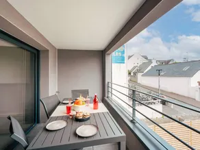 Appartement avec terrasse - Image 3