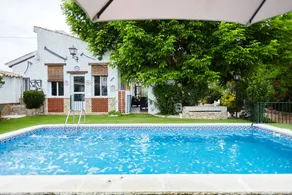 House with terrace, barbeque & private pool | River view - Image 2