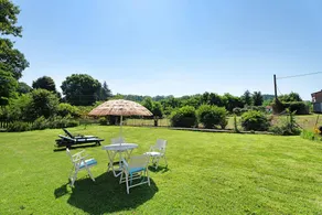 Holiday Home 'Villa Fox' with Garden, Balcony & Shared Wi-Fi - Image 2