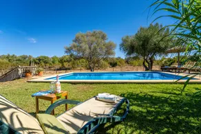 Holiday home with garden, terrace & private pool - Image 4