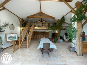 Cottage with garden, BBQ & private pool - Image 2