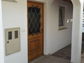Holiday apartment with terrace, BBQ & garden - Image 3