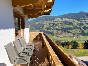 Apartment with garden | Mountain view - Image 2