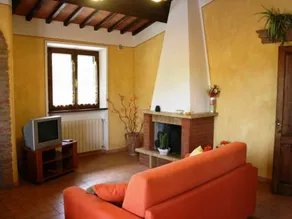 8 people villa with private pool and garden, situated near Castiglione del Lago. One of the ground f - Image 5