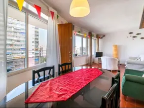 Apartment with terrace - Image 4