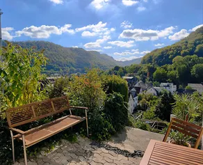 Appartamento con terrazza e giardino | Vista sulla montagna | Perfetto per il lavoro da remoto - Image 3