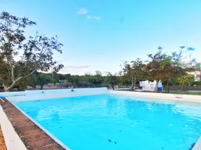 Cottage with garden, pool & barbeque - Image 5