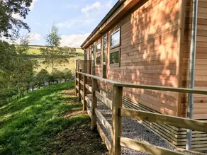 Cottage with sauna, garden & terrace - Image 3