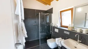 Child-friendly flat with barbeque, sauna & terrace | Panoramic view | Pet-friendly - Image 3