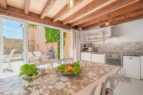 Fully equipped house with terrace, private pool & fast internet | Perfect for remote work | Pets are welcome - Image 5