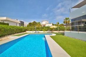 Casablanca is a refurbished and renovated villa for 2023 in a cool, modern "Miami beach" style - Pool heating available on request with extra charge - Image 4