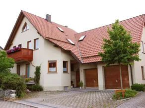 Flat with terrace, garden & barbeque - Image 2
