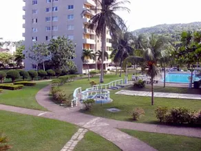 Beach Front Resort Condos - Ocho Rios - Image 2