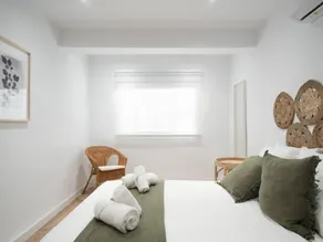 Luxurious 3BR Apt Near Train Station and City Center – Ideal for Families - Image 3