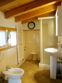 Family-friendly pleasant cottage with barbecue | Lake view | Beach nearby | Pets are welcome - Image 4
