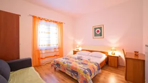 Holiday apartment with barbecue - Image 1