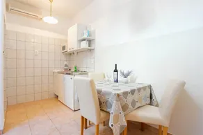 Wonderful studio with barbecue | Close to the beach - Image 2