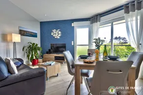 Gite with garden, terrace & heated pool | Sea view - Image 3