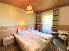 Nice apartment with garden - Image 3