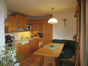 Family-oriented big flat with pool, barbecue & garden | Mountain view - Image 5