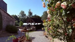 Small House "Le Bistrot" with Shared Pool, Shared Terrace and Wi-Fi - Image 3