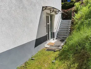Flat with terrace & garden - Image 5