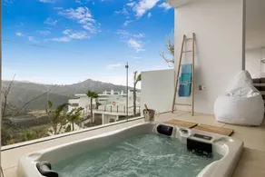 La Perla de Palo Alto - New Views Outdoor Jacuzzi - Image 2