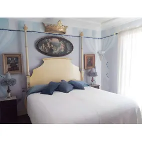 Suite 2 with Mountain Views, Shared Terrace and Wi-Fi - Image 2