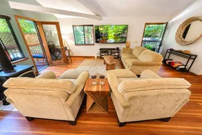 Holiday home with terrace & BBQ - Image 5