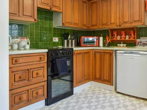 Family-oriented cottage with garden & barbeque | River view | Pets allowed - Image 5