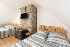 House with hot tub, barbeque & terrace | Mountain view - Image 3
