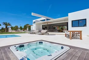 Stunning 8 Bedroom Mansion in Ibiza City, 1005 - Image 3