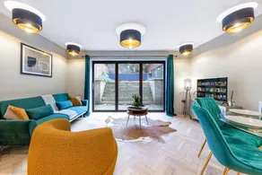 Holiday apartment with garden - Image 5