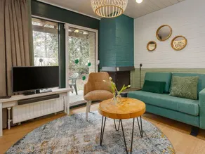 Holiday apartment with terrace & heated pool - Image 4
