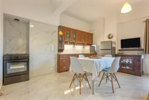 Holiday apartment | City view - Image 4