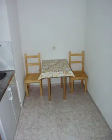 Flat with barbecue, garden & terrace - Image 3