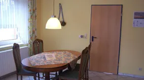 Holiday apartment with barbeque, terrace & garden - Image 4