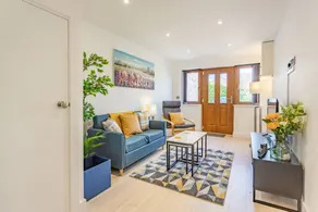 Pleasant cottage with garden - Image 3