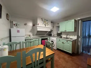 Holiday home with BBQ - Image 4
